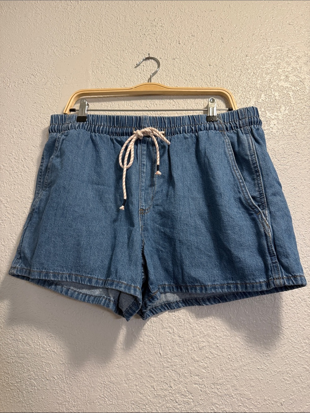 Relaxed Denim Drawstring Women’s Shorts - Blue